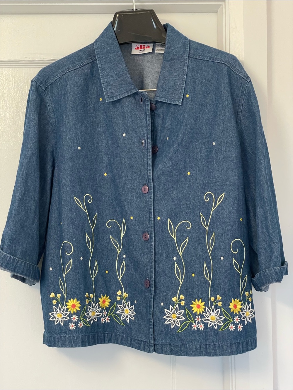 VINTAGE Alia Embroidered Floral Denim Jacket Shirt
